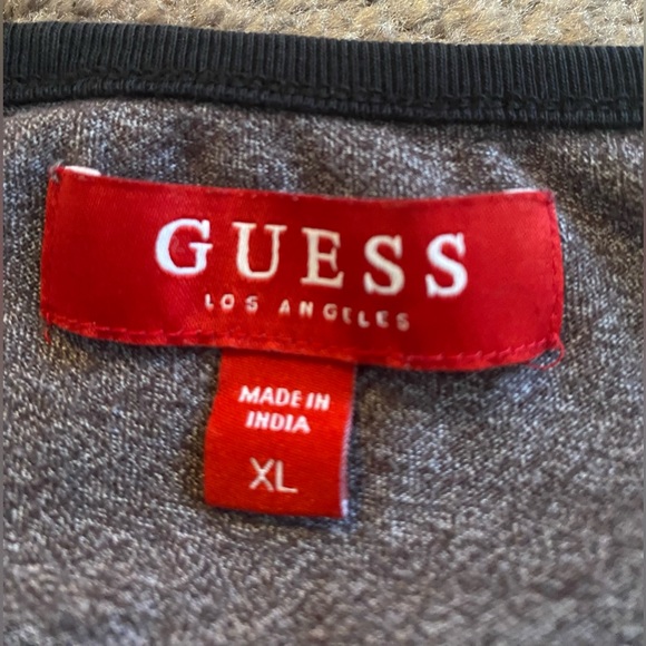 2 XL Y2K Late 2000s Guess Tank Top Gray Sleeveless Muscle Pocket Logo Mens - Picture 5 of 5